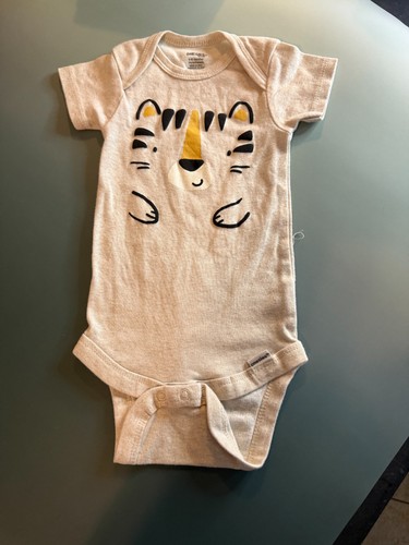 Onesies brand 9 months - brand, 6-9